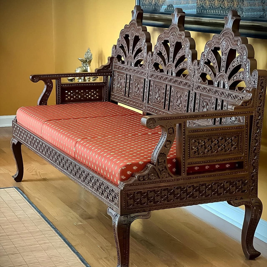 Mehrabi Jaali Rajasthani Sofa