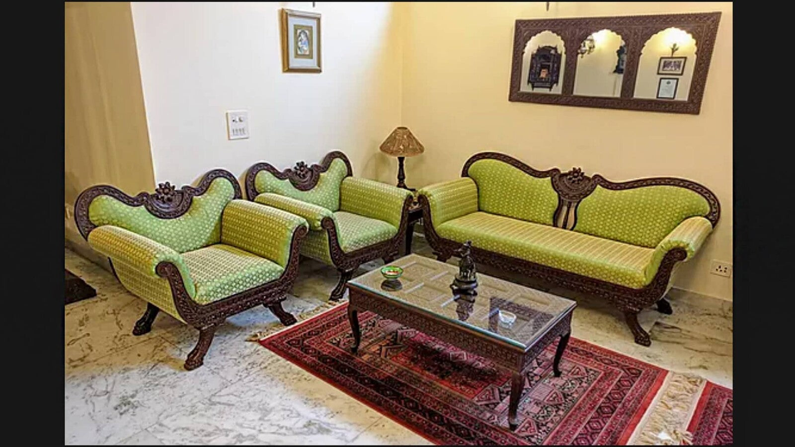 Jaisalmeri Flower Sofa