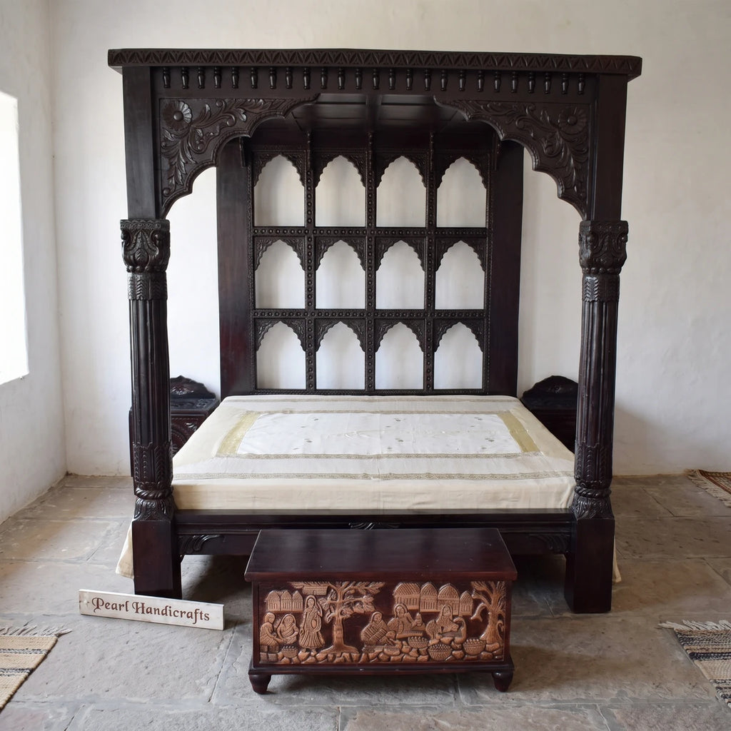 Solid Pillar Bed with canopy