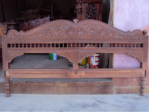 Bed 001