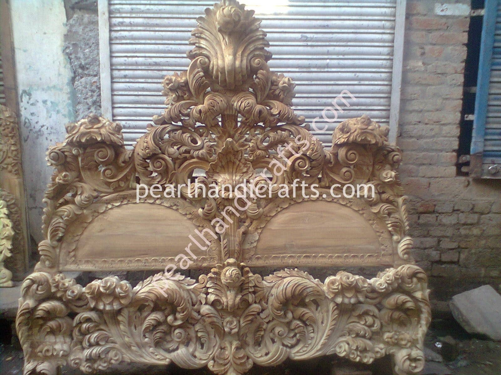 Cobra Teak Bed.