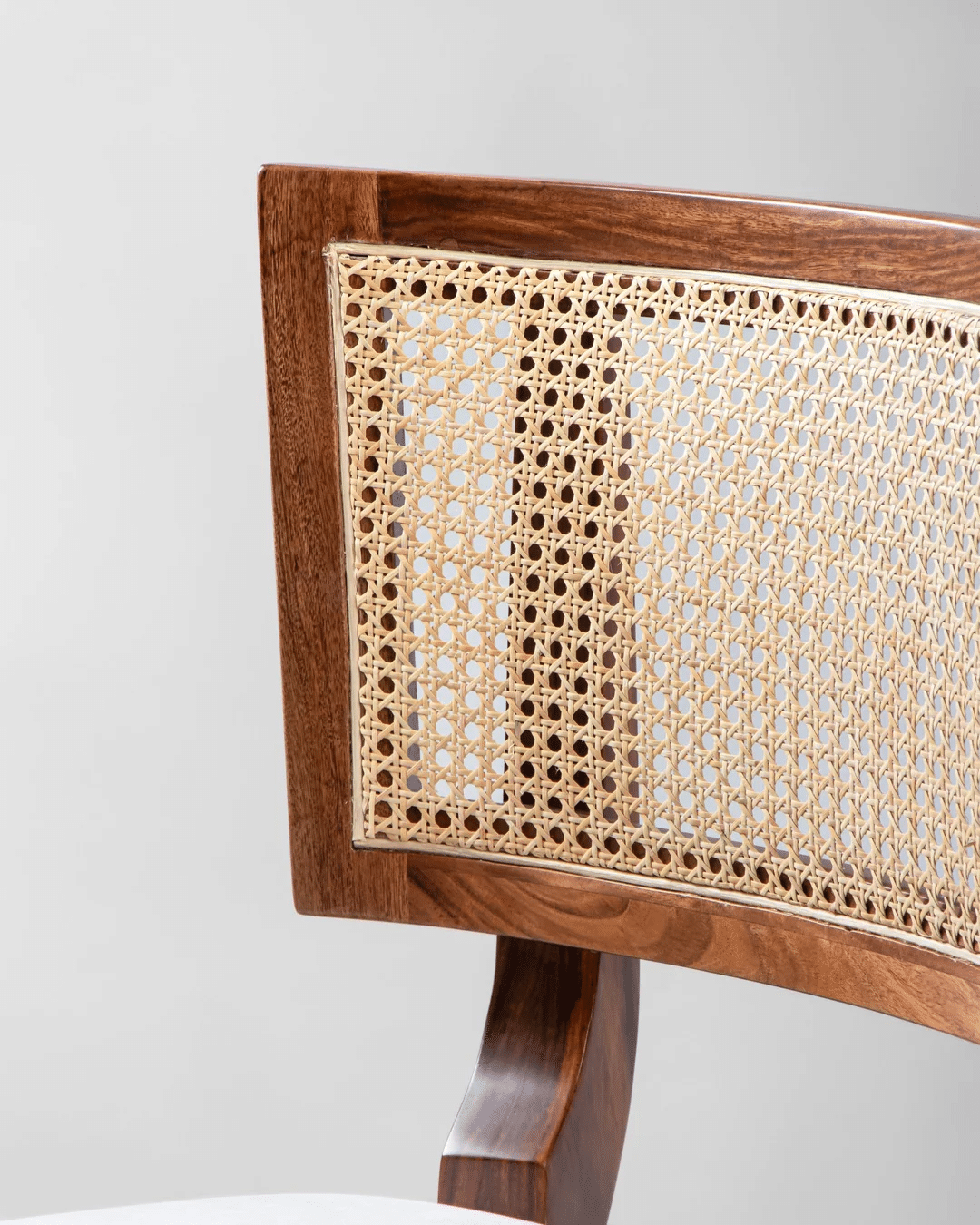 Sedan-Rattan dining chair