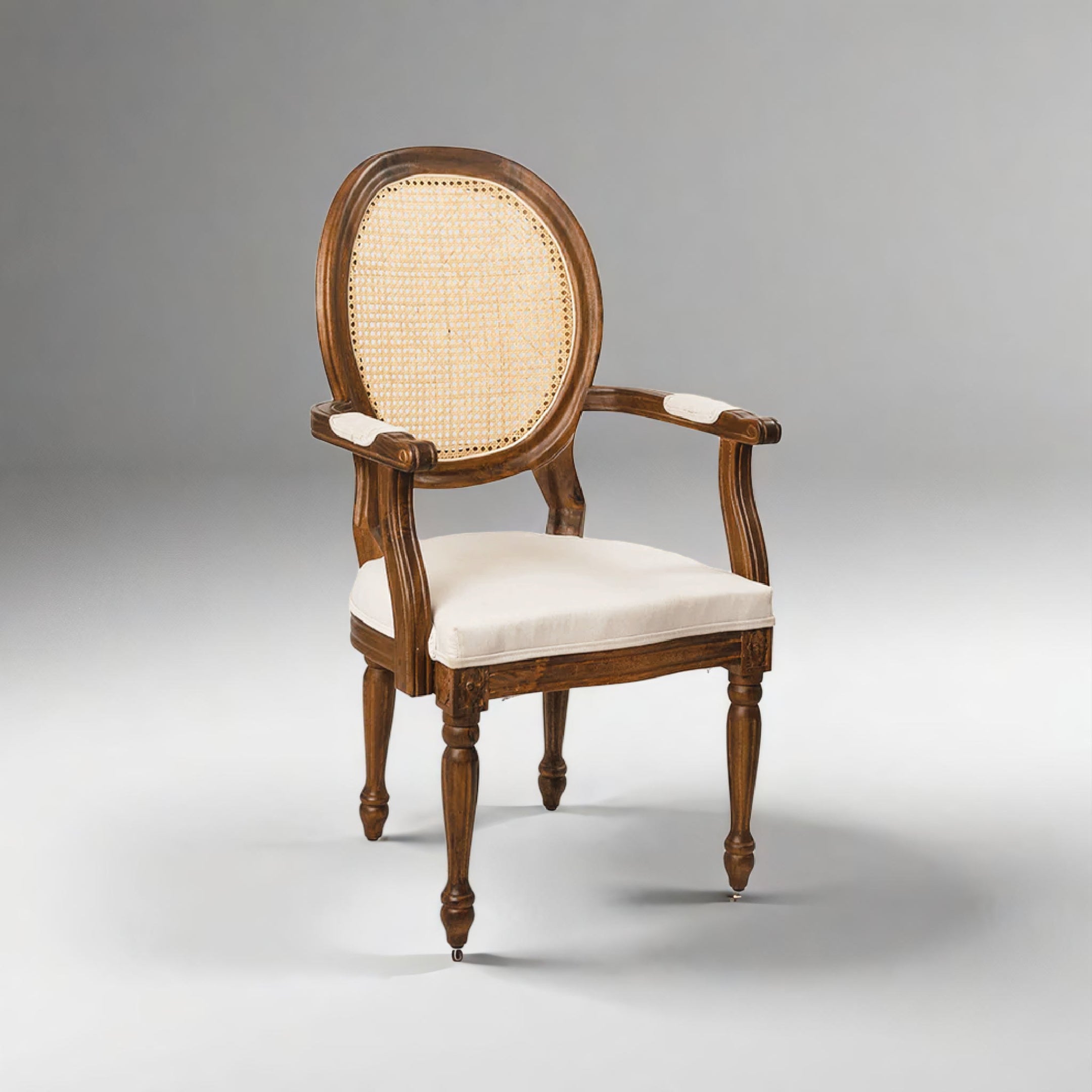 Elegance round rattan chair