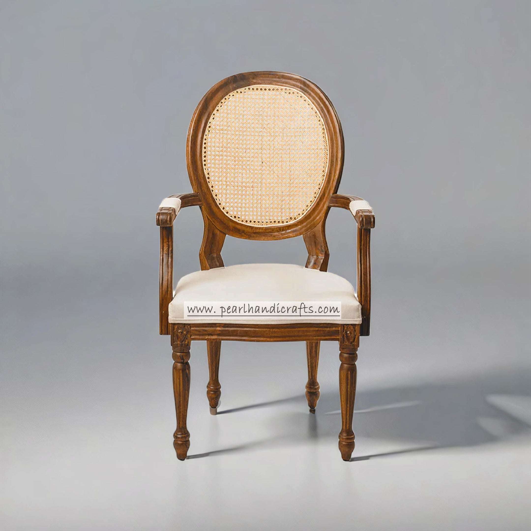 Elegance round rattan chair