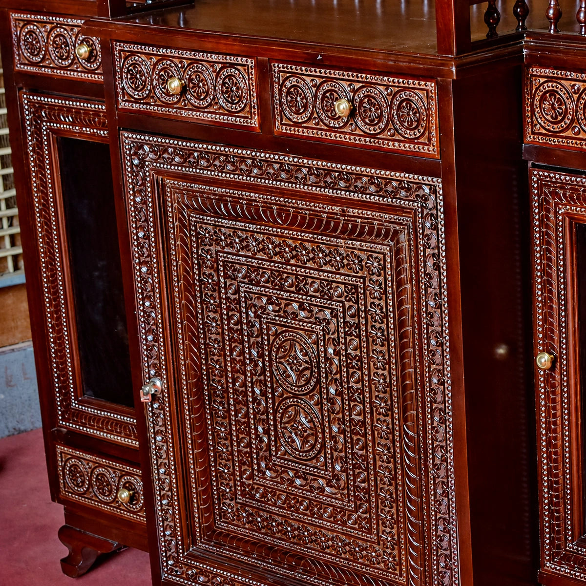 Elite Carved Bar Counter
