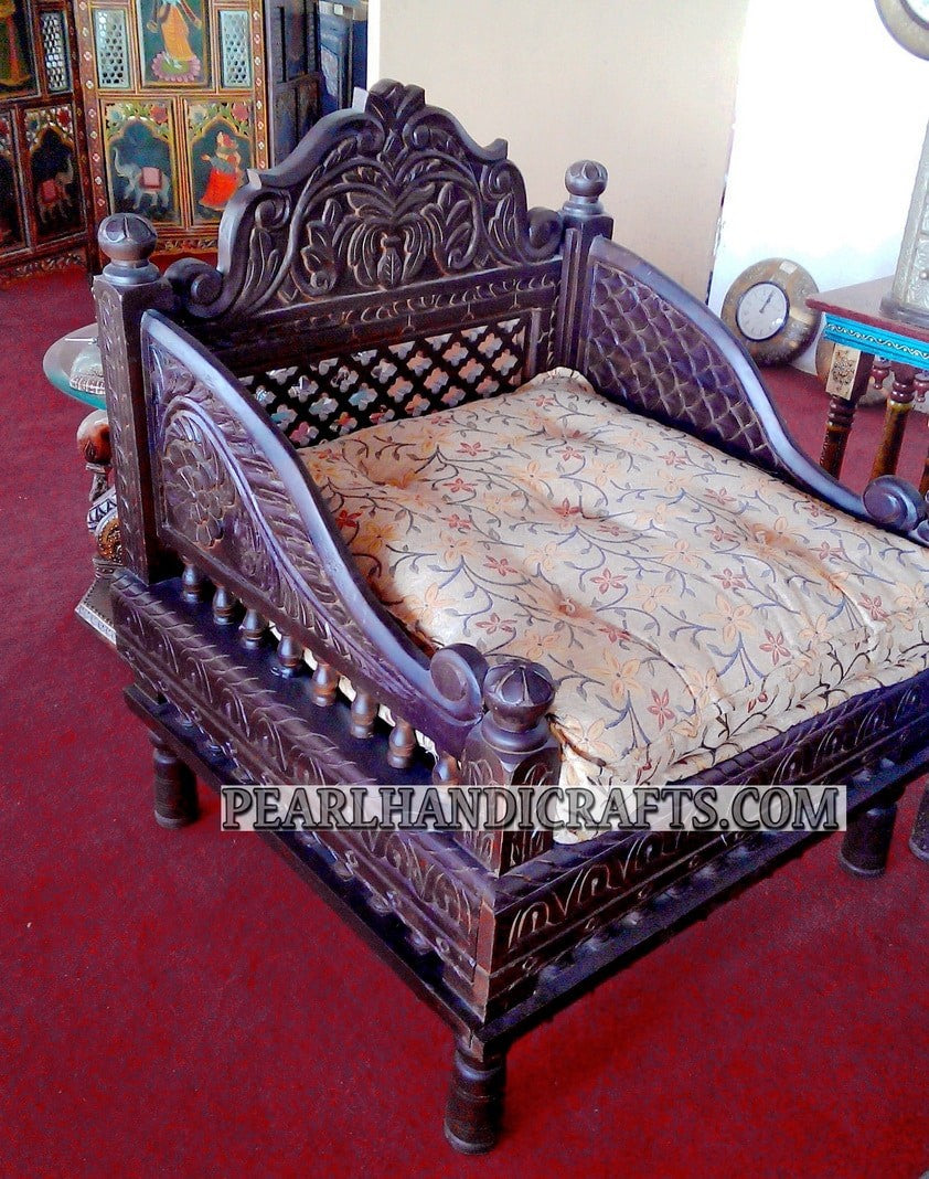 traditional carved sofa 0012