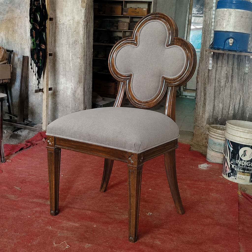Flower shape chair Solid wood dining with 6 chairs.
