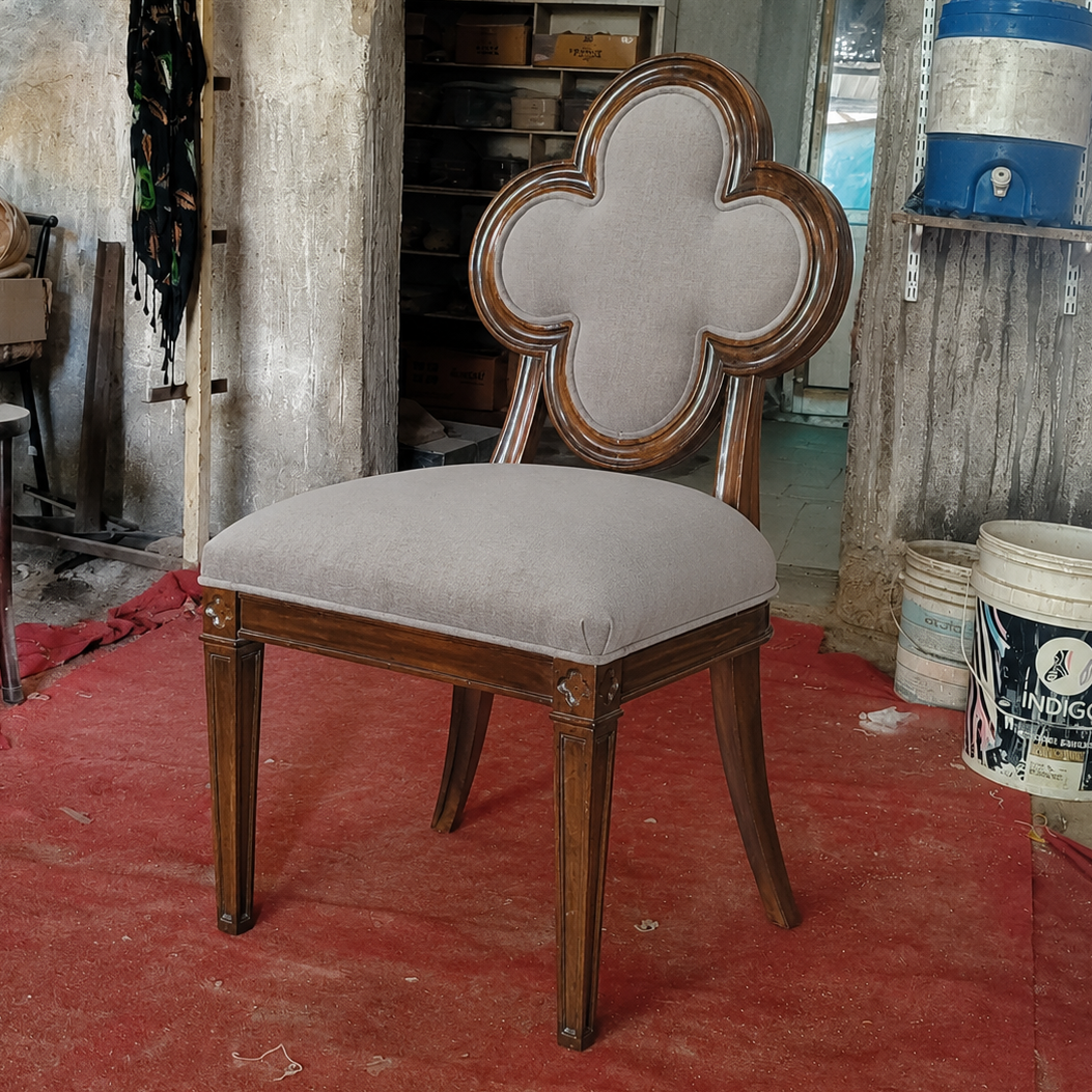 Flower shape chair Solid wood dining with 6 chairs.