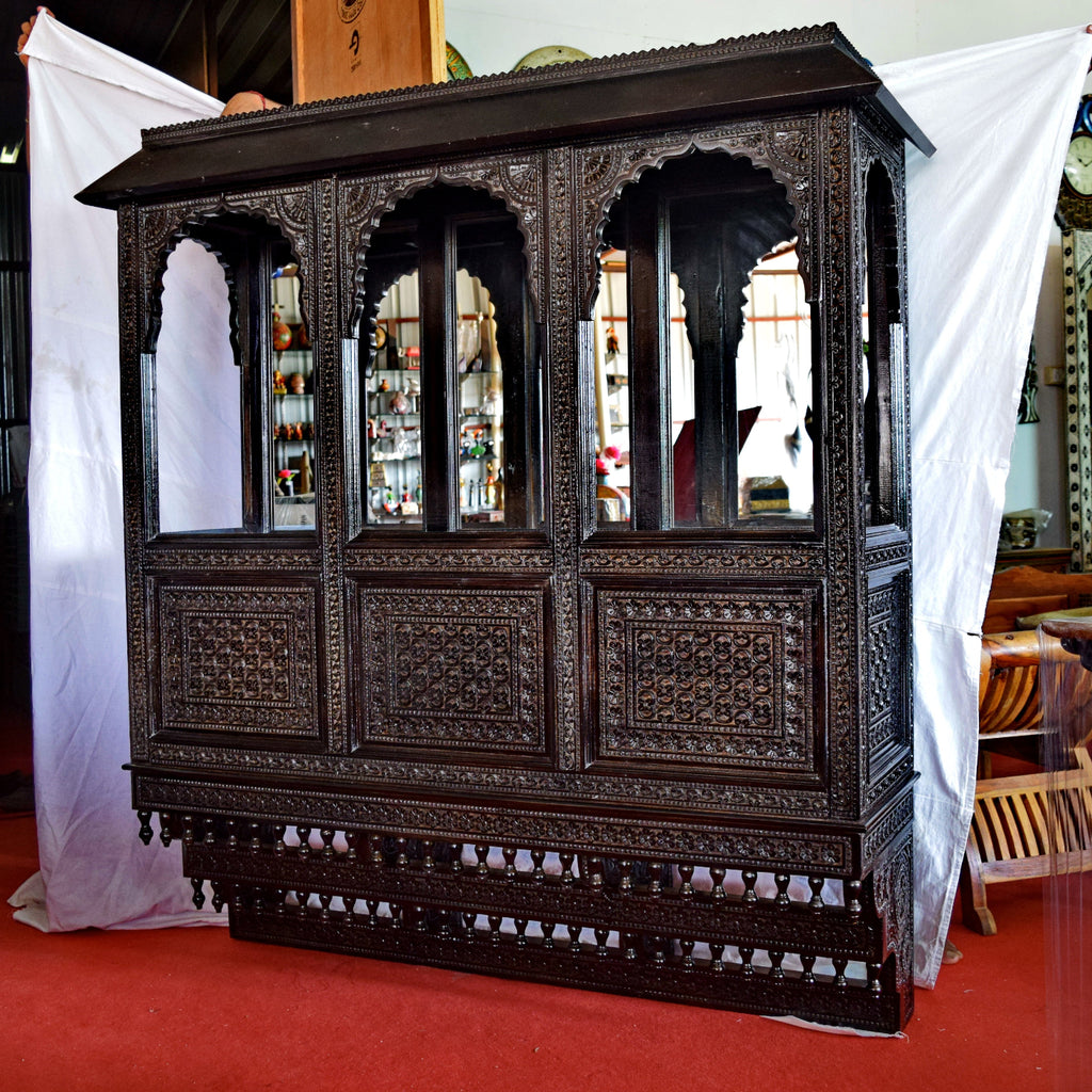 Rajwadi Craved Teak Jarokha