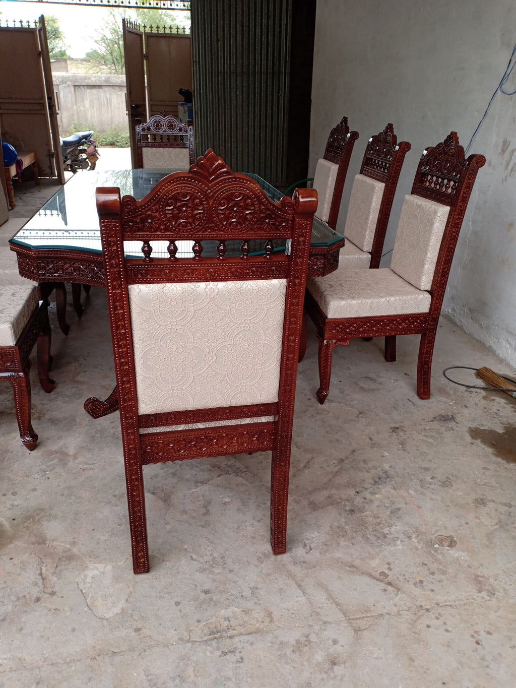 Teak Dining With Arc Shape-017