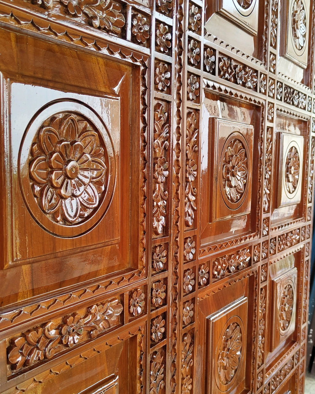 Teak door 051