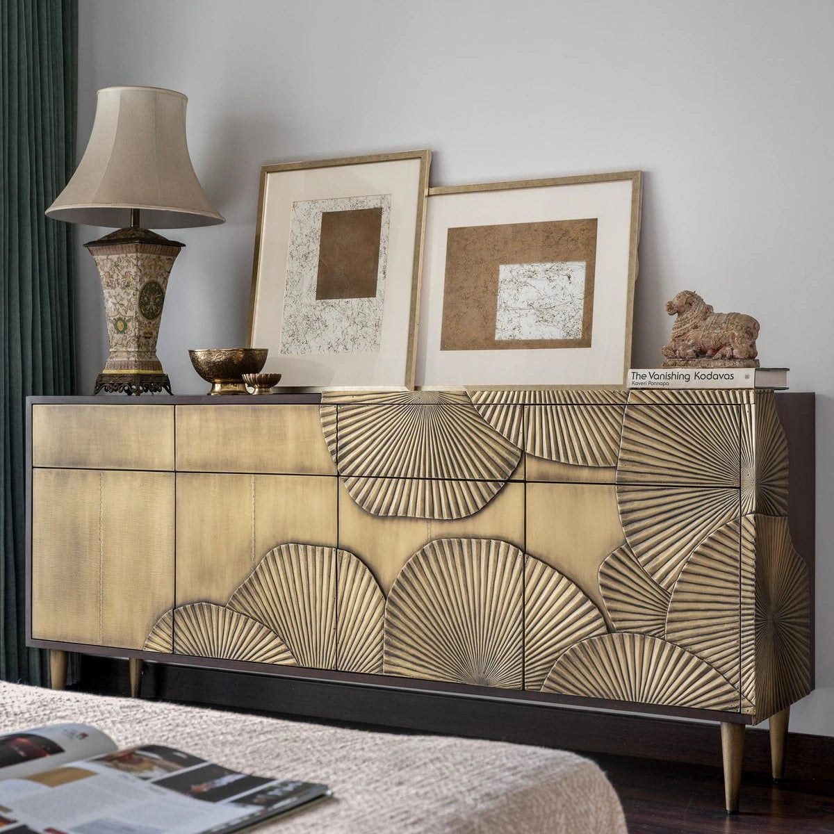 Luxe Leaf Brass Mounted Console