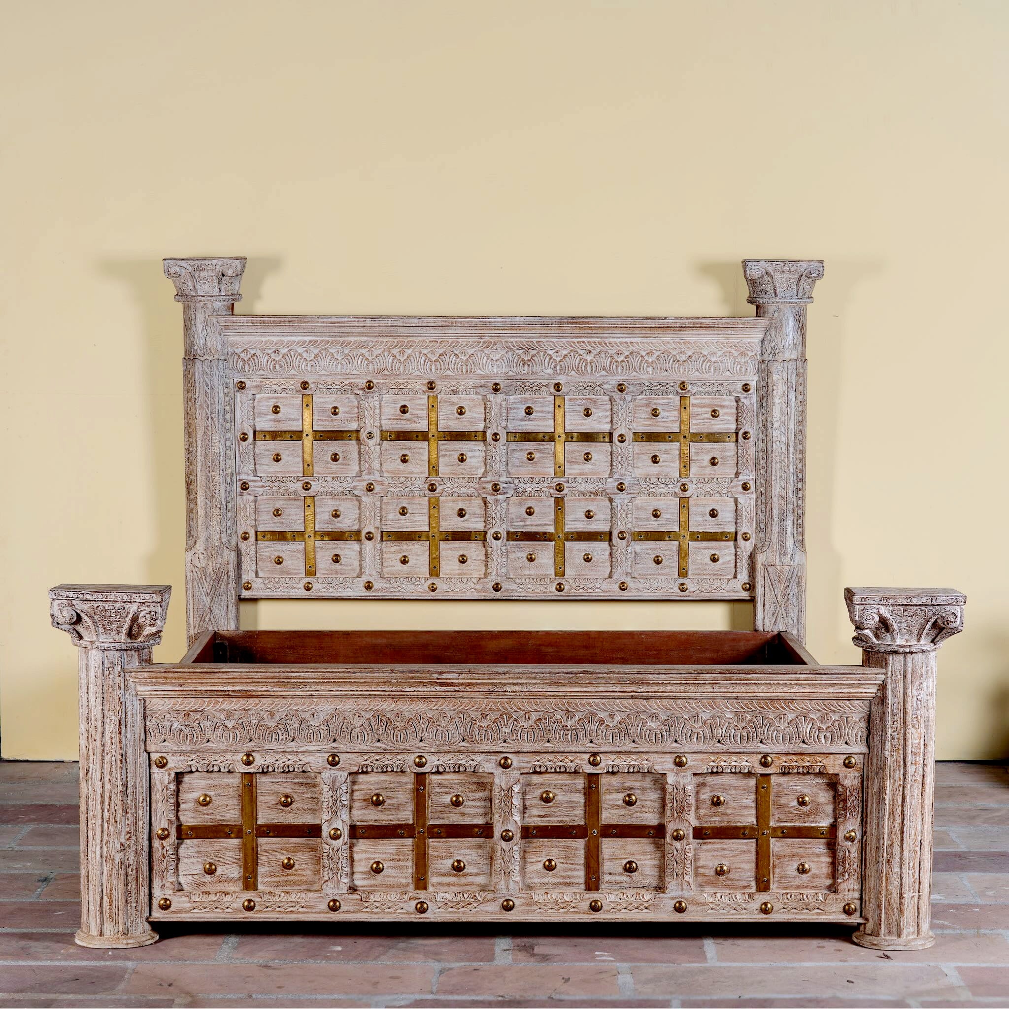Solid Carved Pillar Ethnic BED 049