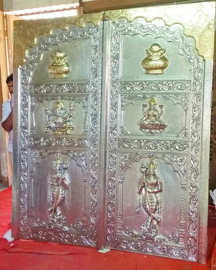 Temple door 029