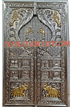 Temple door 036