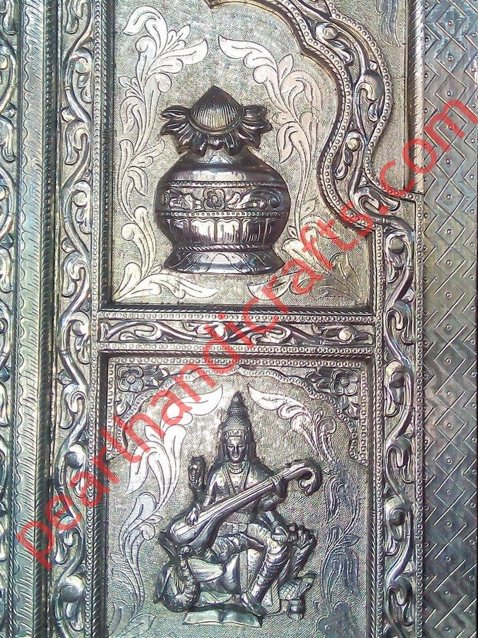 Temple door 025