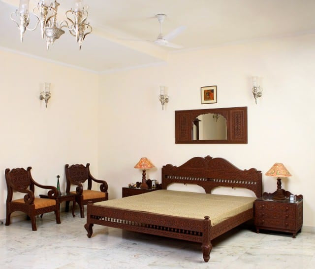 Bed 001