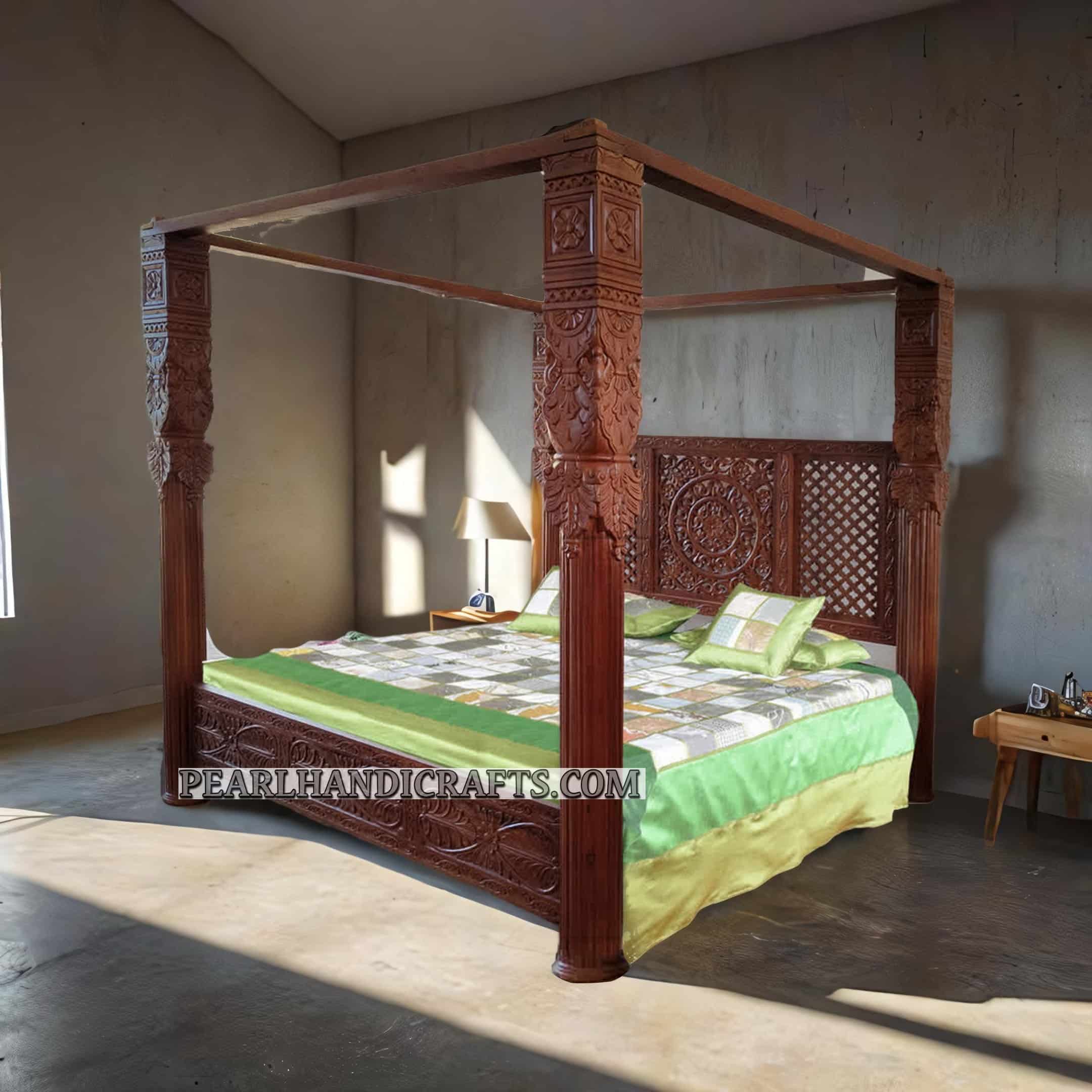 Canopy Bed with solid pillar
