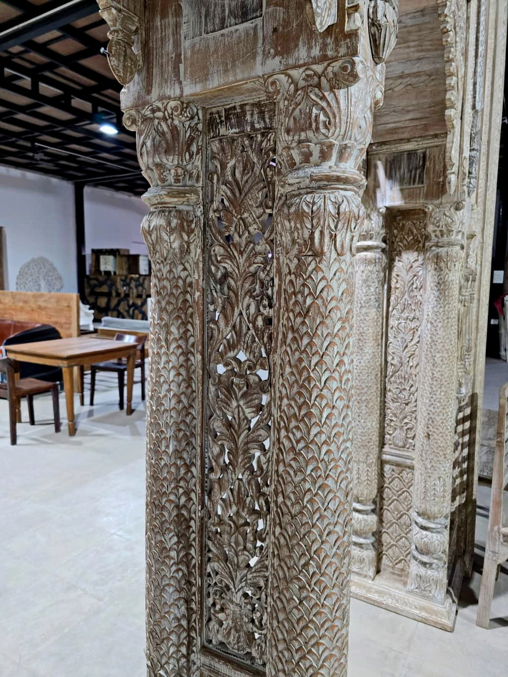 Hand-Carved Royal Mango Wood "Mehrab"
