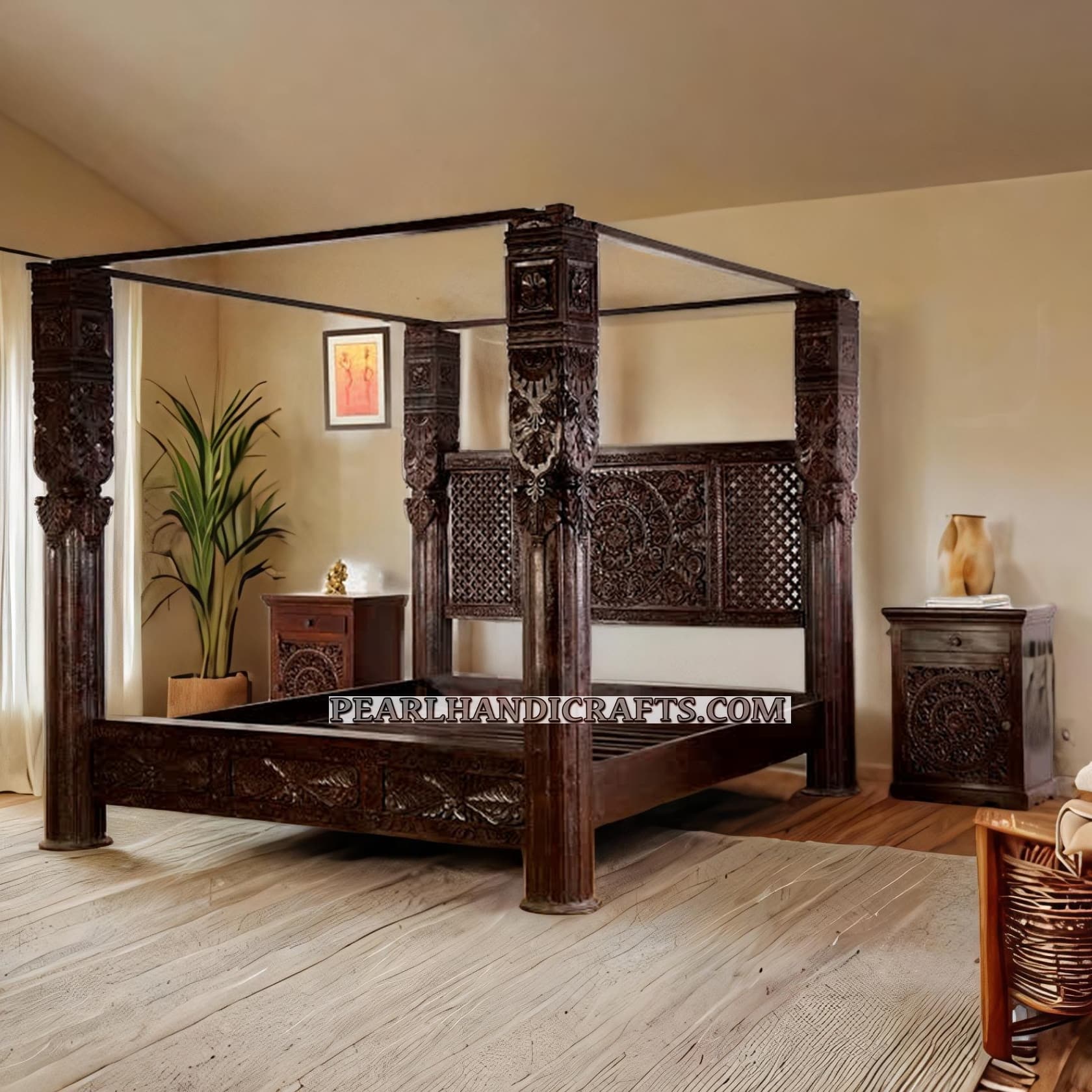 Canopy Bed with solid pillar